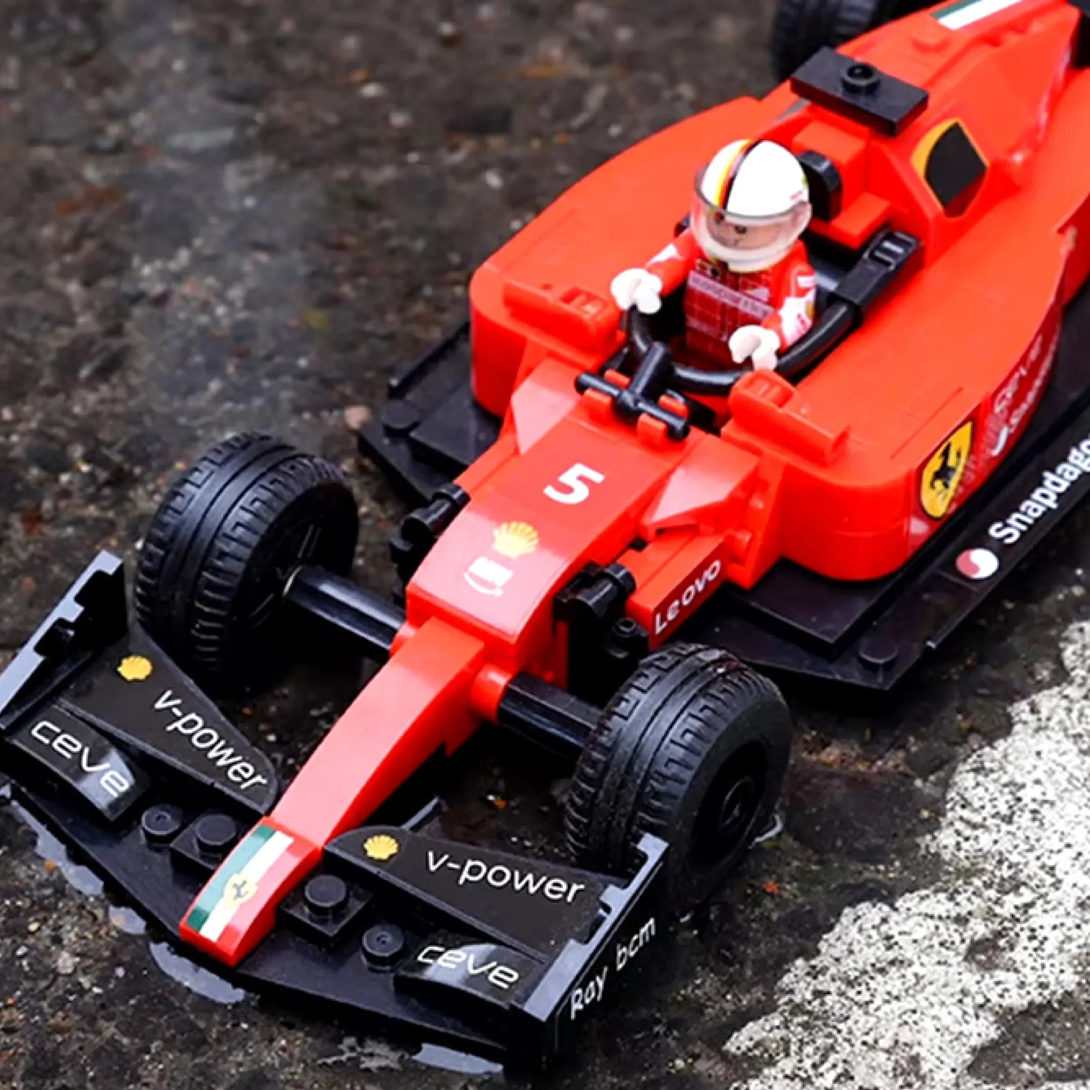 Fórmula 1 - Ferrari SF90 F1 (238 peças)